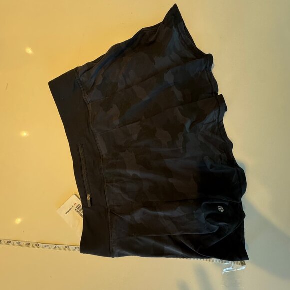 NWT lululemon Pace Rival MR Skirt Long Black Camo (Size 10) - Picture 4 of 5
